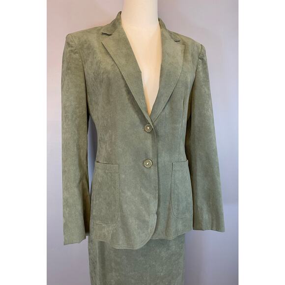Vtg 80s Sage Green Ultra Suede 2 Pc Skirt Suit Blazer Adolph Schuman Lilli Ann - Picture 4 of 10